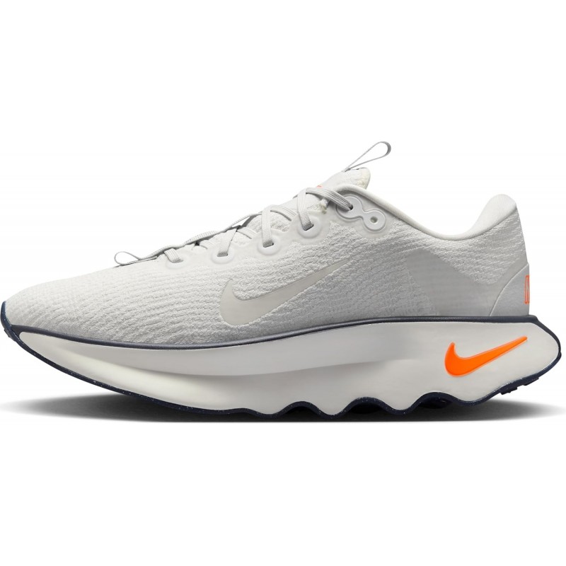 Chaussures de marche Nike Motiva pour homme (DV1237-101, Voile/Teinte platine/Minerai de fer clair/Voile)