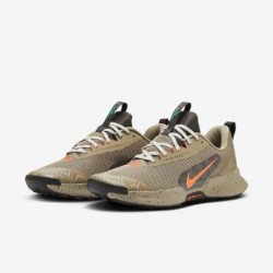 Chaussures de course sur sentier Nike Juniper Trail 3 pour homme (FQ0904-200, présenté : kaki/marron velours/corail vintage/hype