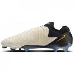 Chaussures de football Nike pour hommes